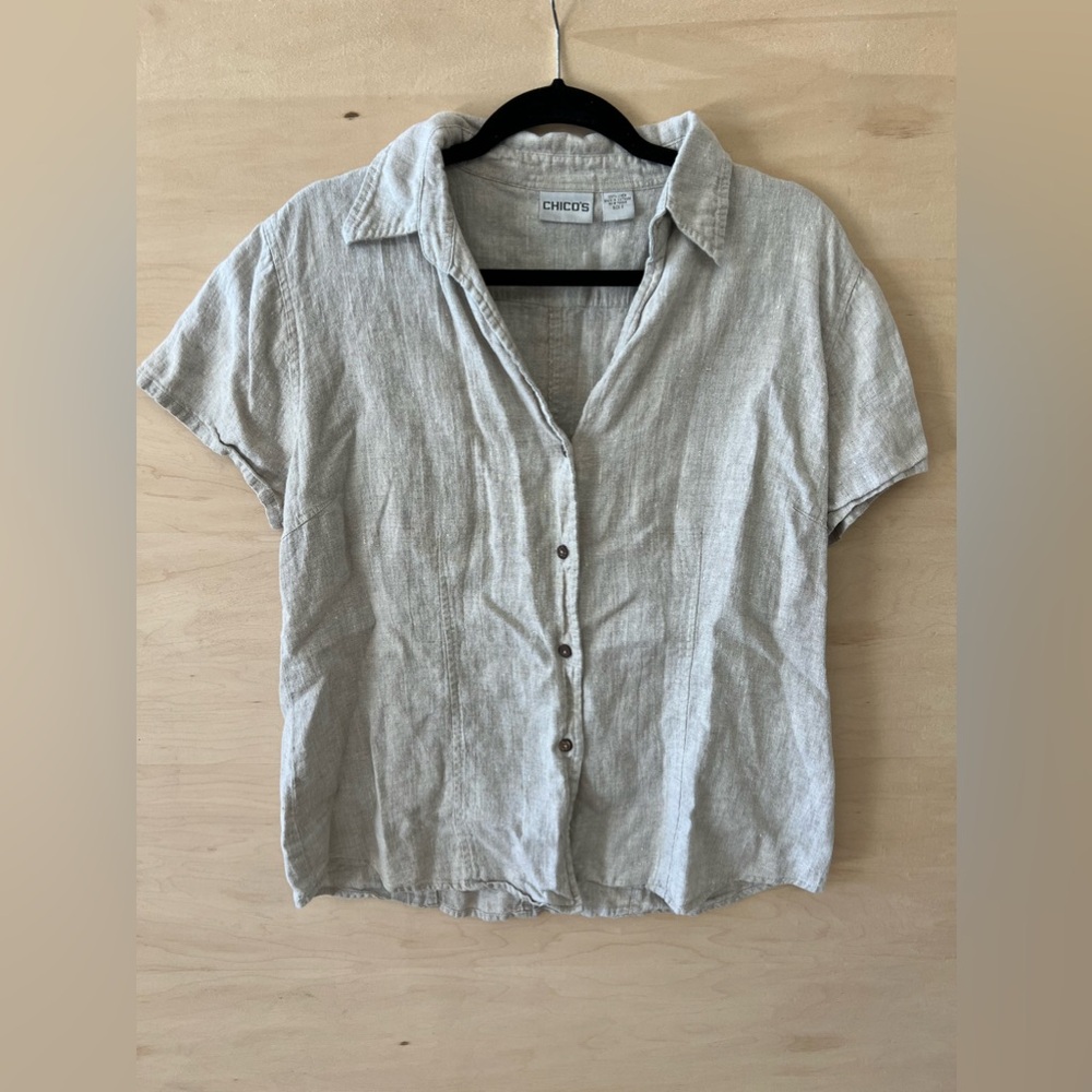 Women’s Short Sleeve Linen Chico’s Blouse (Size 2)